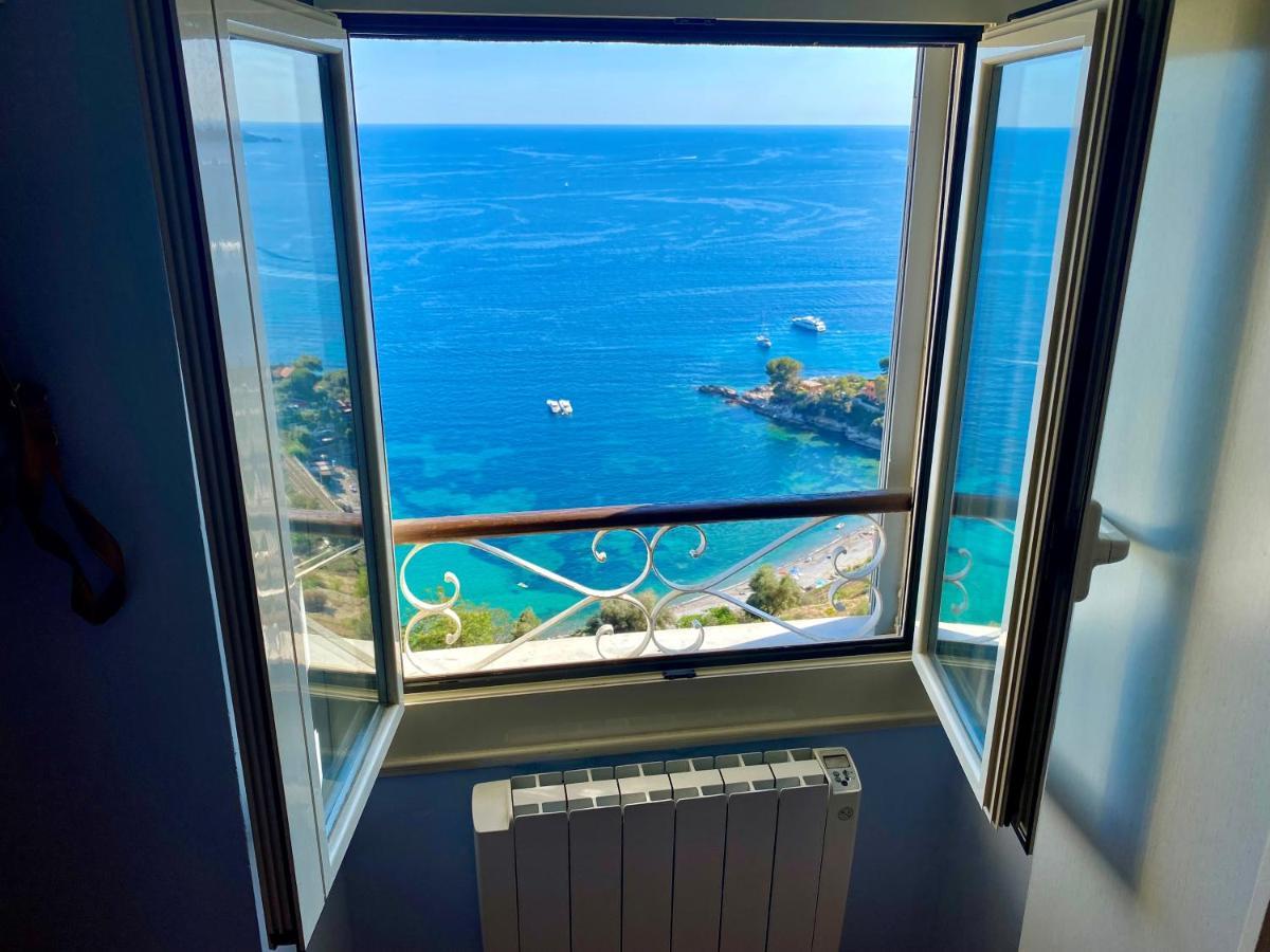 Kiss Of Sea - Balzi Rossi & Baia Beniamin Apartment Ventimiglia Ngoại thất bức ảnh