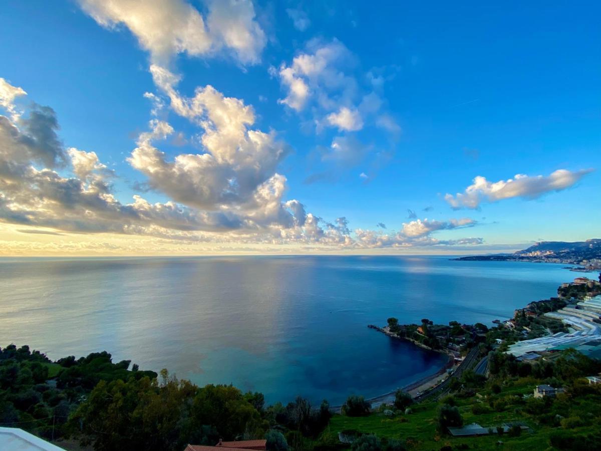 Kiss Of Sea - Balzi Rossi & Baia Beniamin Apartment Ventimiglia Ngoại thất bức ảnh