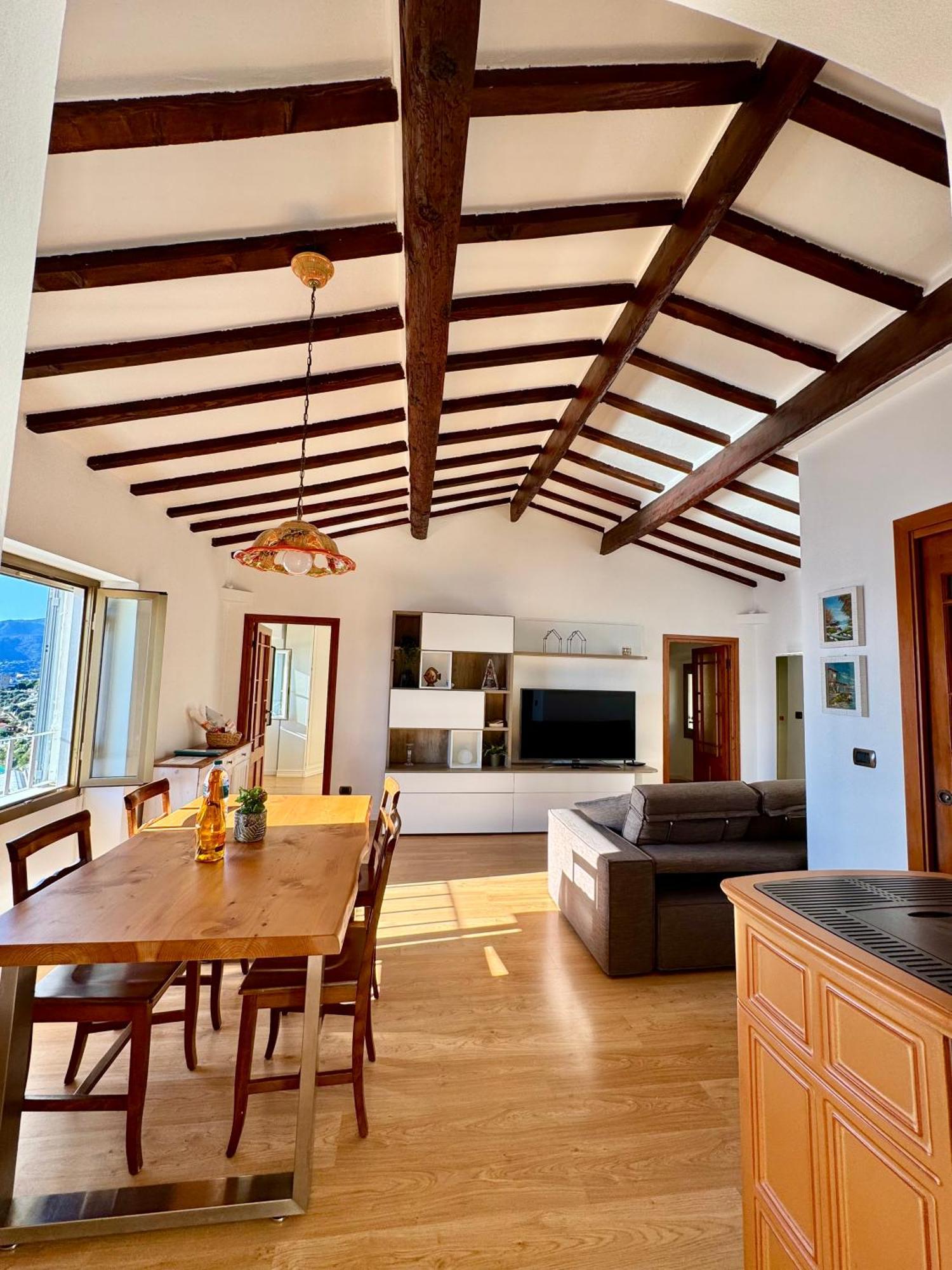 Kiss Of Sea - Balzi Rossi & Baia Beniamin Apartment Ventimiglia Ngoại thất bức ảnh